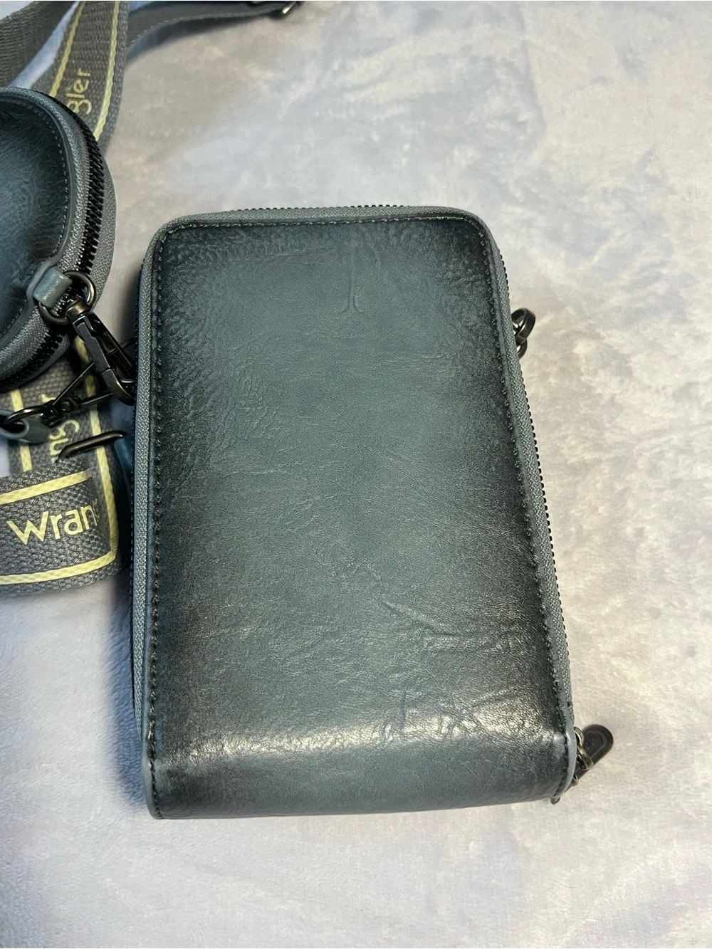 Wrangler Blue/Gray Crossbody CellPhone Purse Detachable Coin Case
